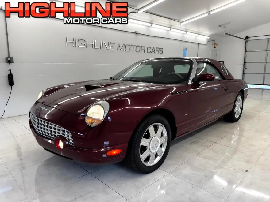 2004 Ford Thunderbird Premium photo 1