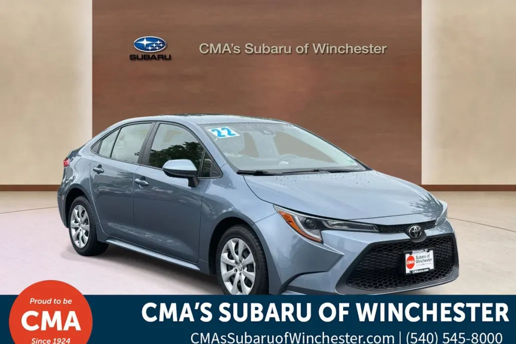 2022 Toyota Corolla LE photo 1