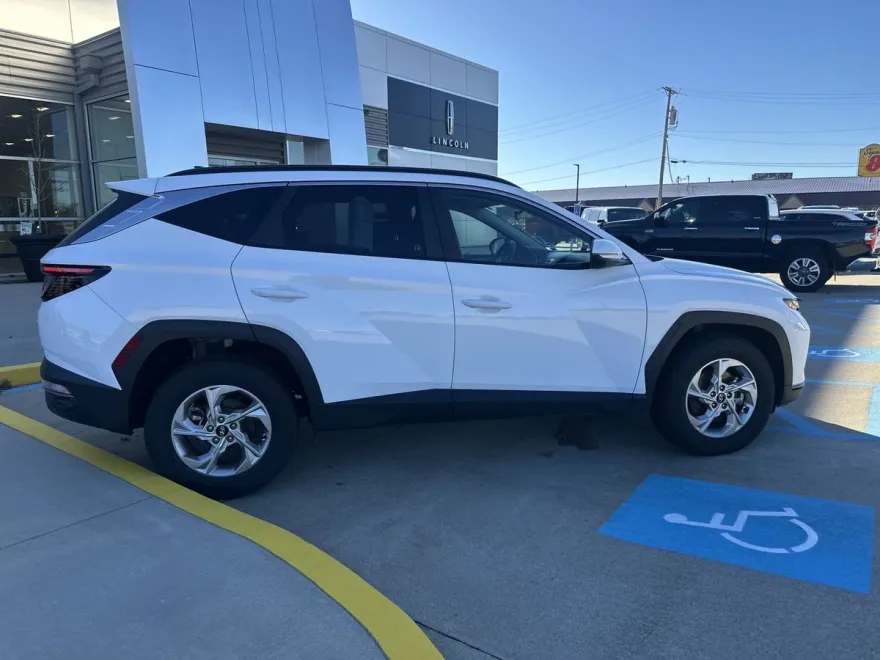 2023 Hyundai Tucson SEL photo 1