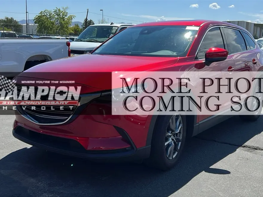 2022 Mazda CX-9 Touring photo 1