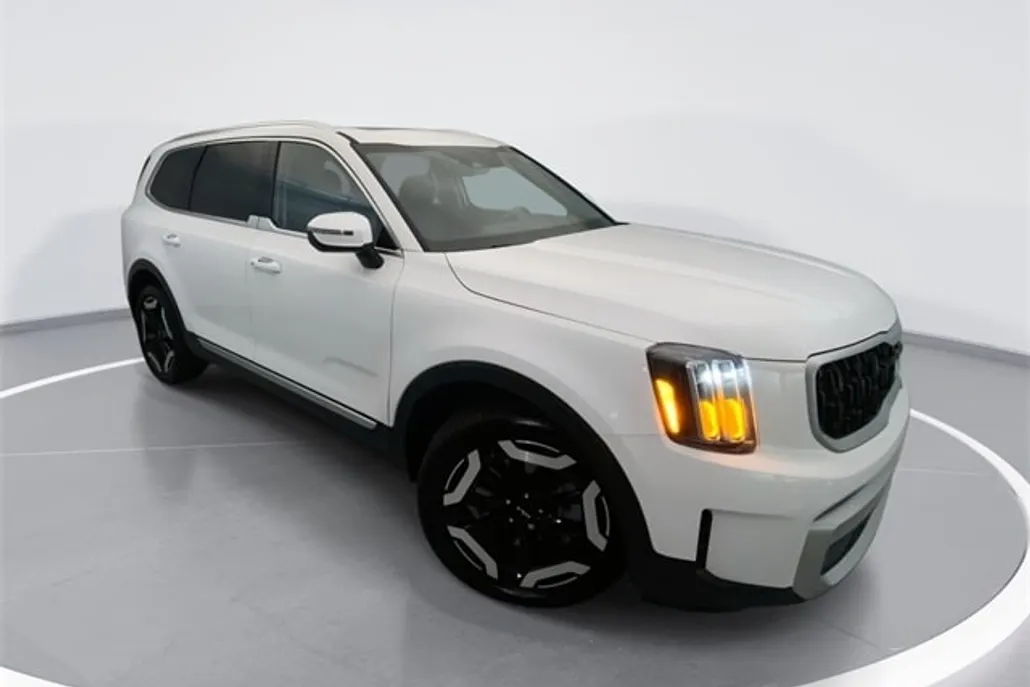 2024 Kia Telluride EX photo 1
