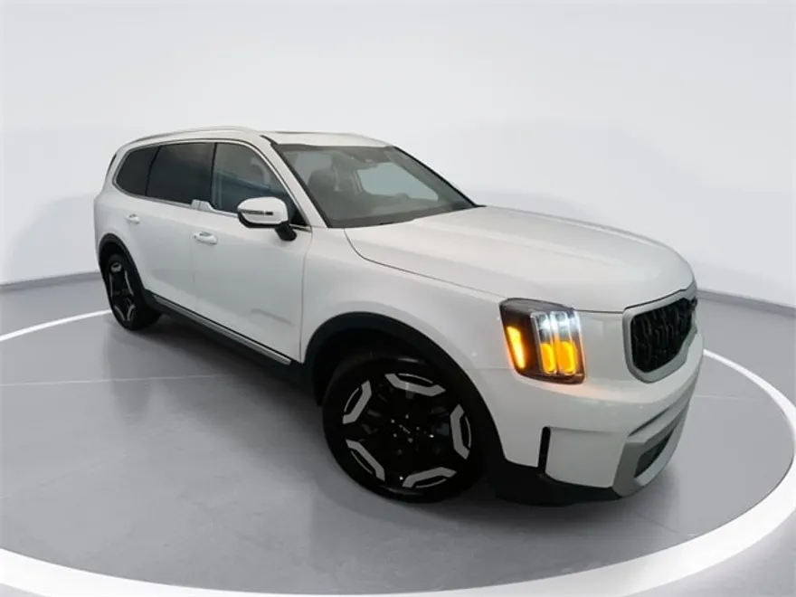 2024 Kia Telluride EX photo 1