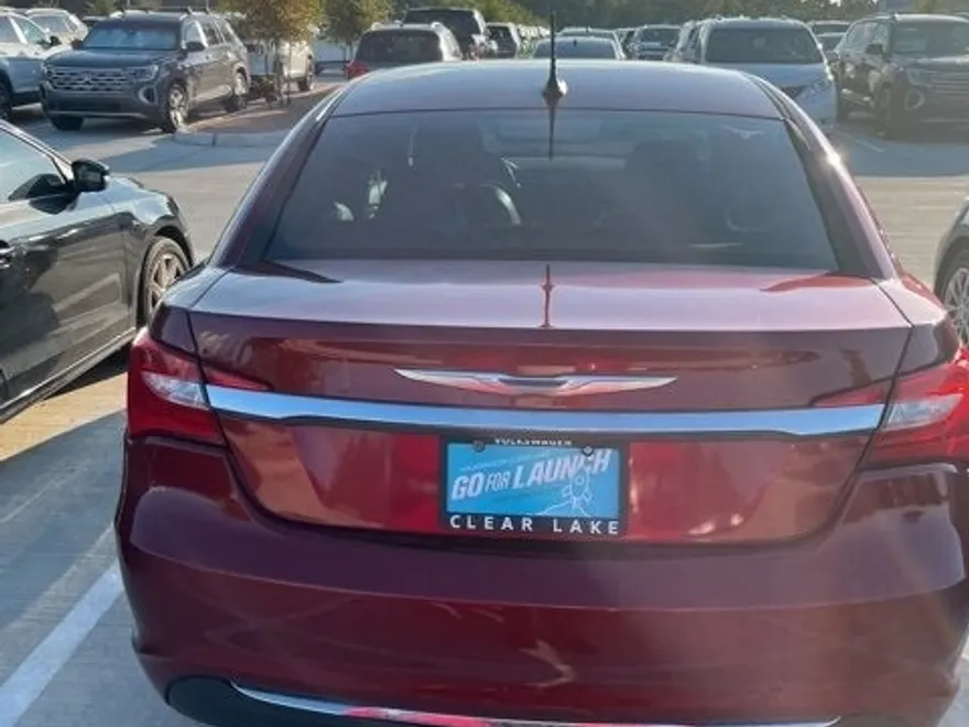 2012 Chrysler 200 Limited photo 1