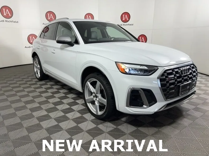 2022 Audi SQ5 Premium photo 1