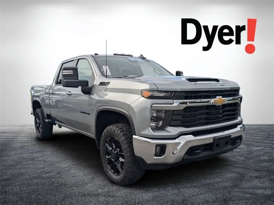 2024 Chevrolet Silverado 2500HD LT photo 1