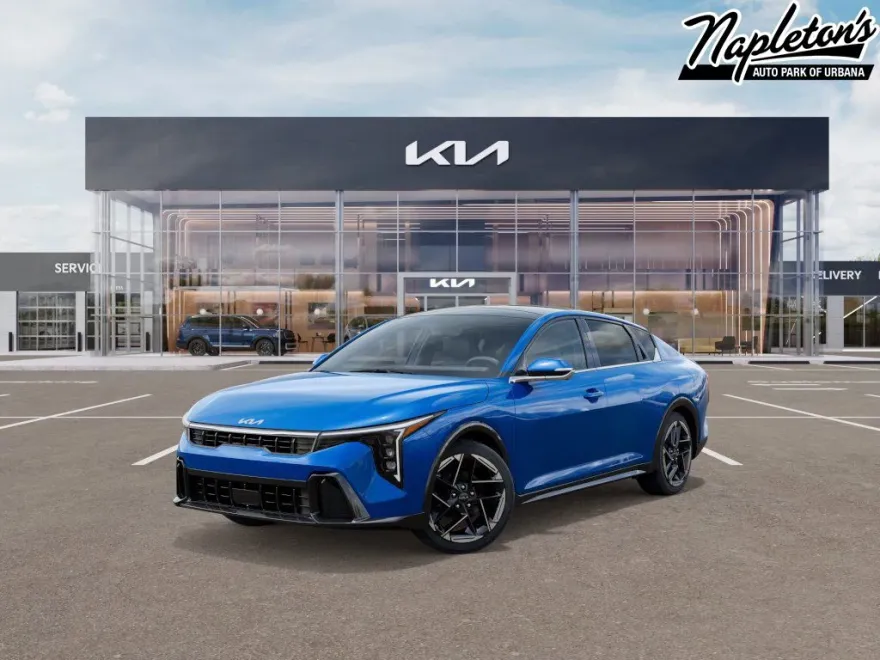 2025 Kia K4 GT-Line photo 1