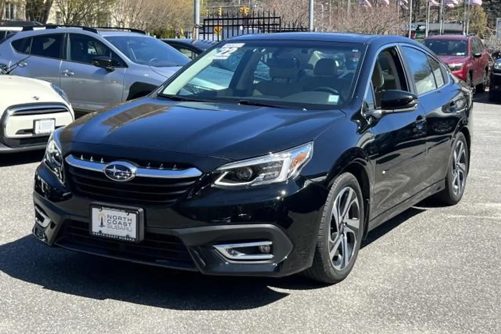 2022 Subaru Legacy Limited photo 1