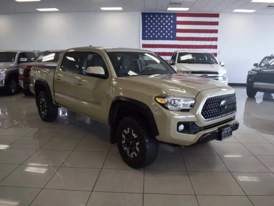 2018 Toyota Tacoma TRD Off-Road photo 1