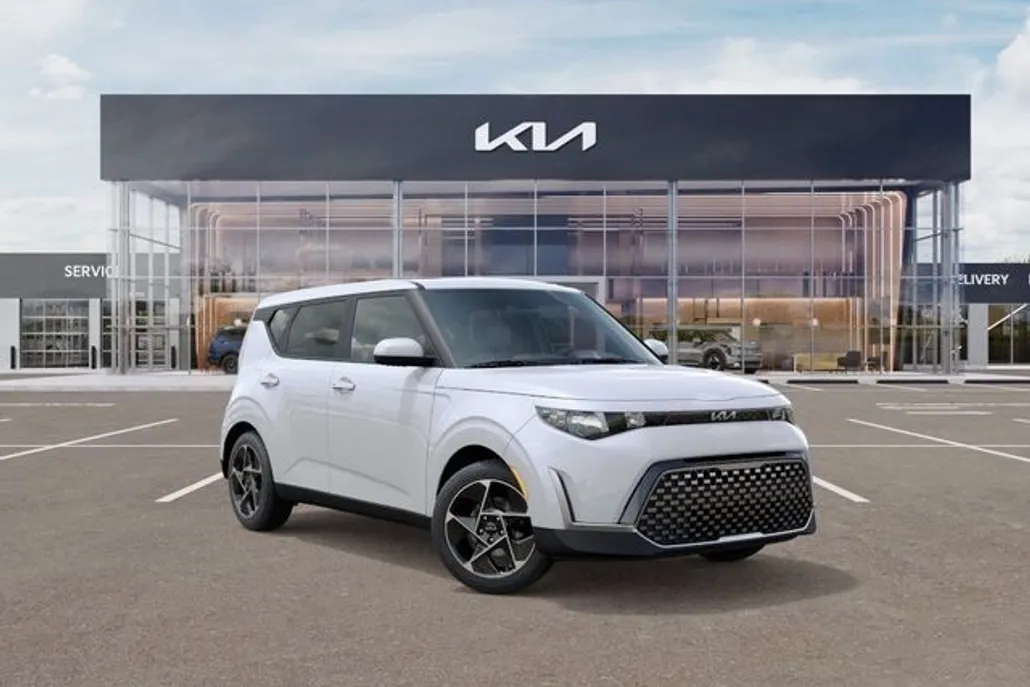 2025 Kia Soul EX photo 1