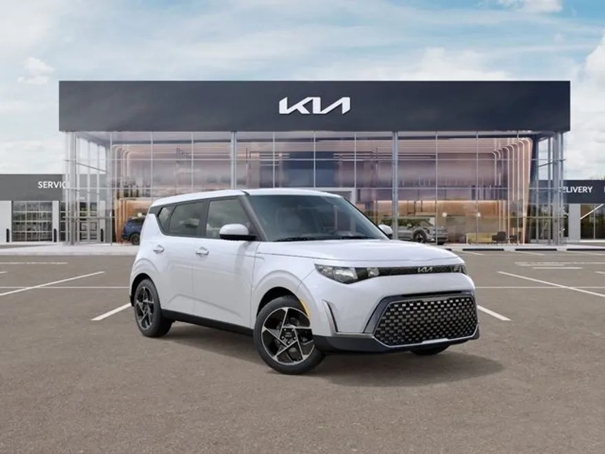 2025 Kia Soul EX photo 1
