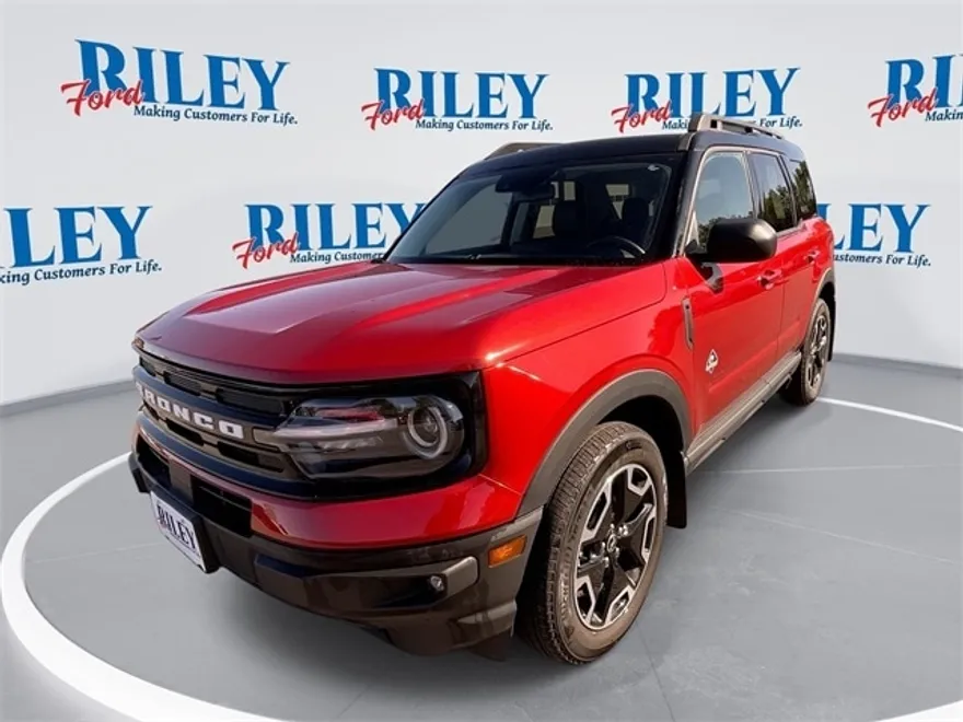 2024 Ford Bronco Sport Outer Banks photo 1