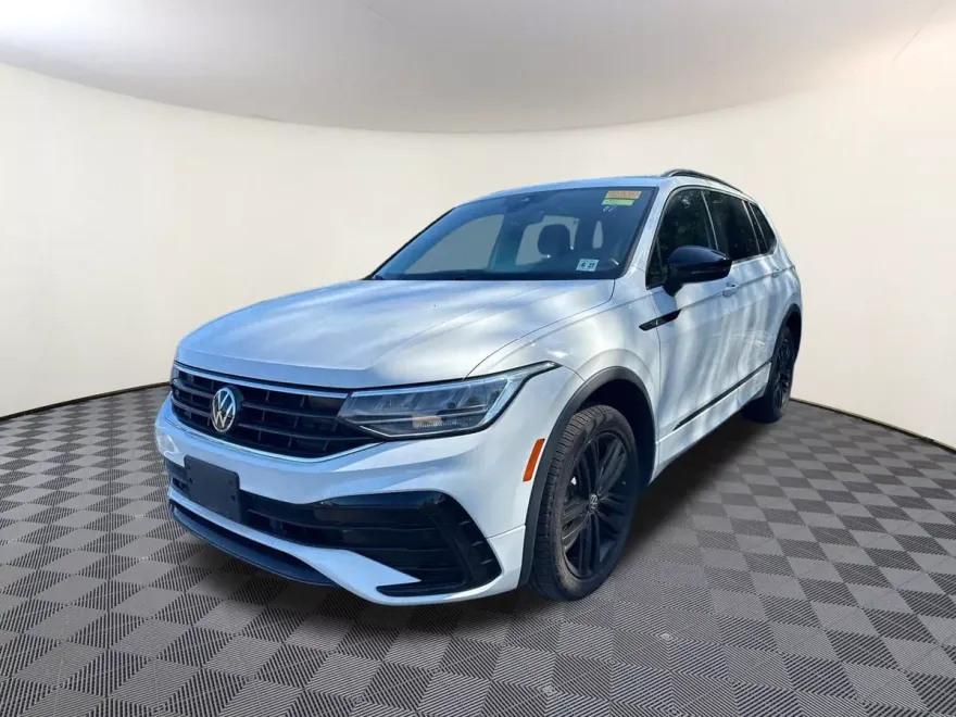 2022 Volkswagen Tiguan SE R-Line Black photo 1