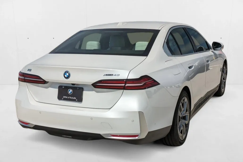 2025 Bmw i5 xDrive40 photo 1