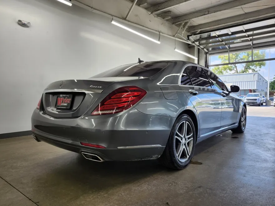 2016 Mercedes Benz S 550 4MATIC photo 1