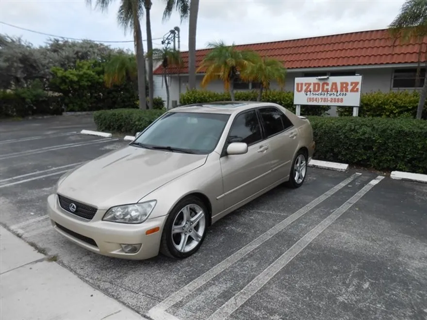 2004 Lexus IS 300 photo 1