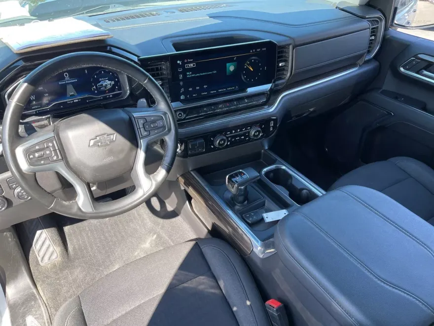 2023 Chevrolet Silverado 1500 LT Trail Boss photo 1