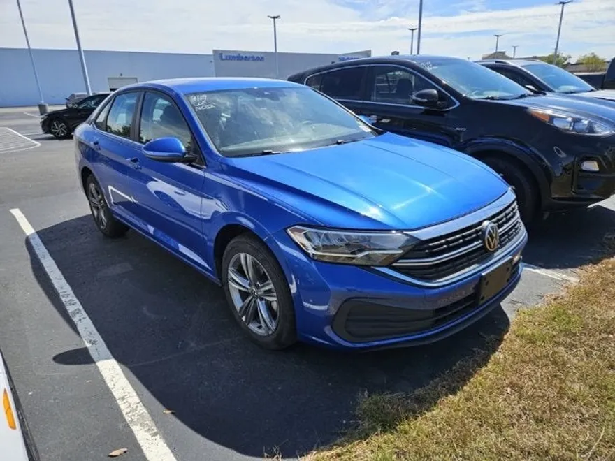 2024 Volkswagen Jetta 1.5T SE photo 1