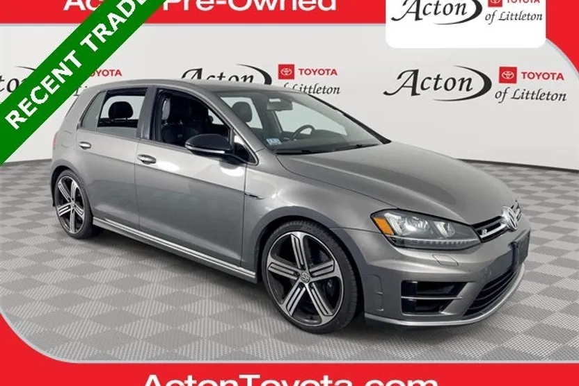 2016 Volkswagen Golf R Base 4Motion photo 1