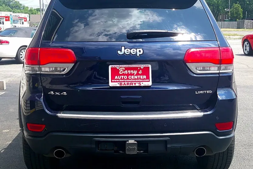 2017 Jeep Grand Cherokee Limited photo 1