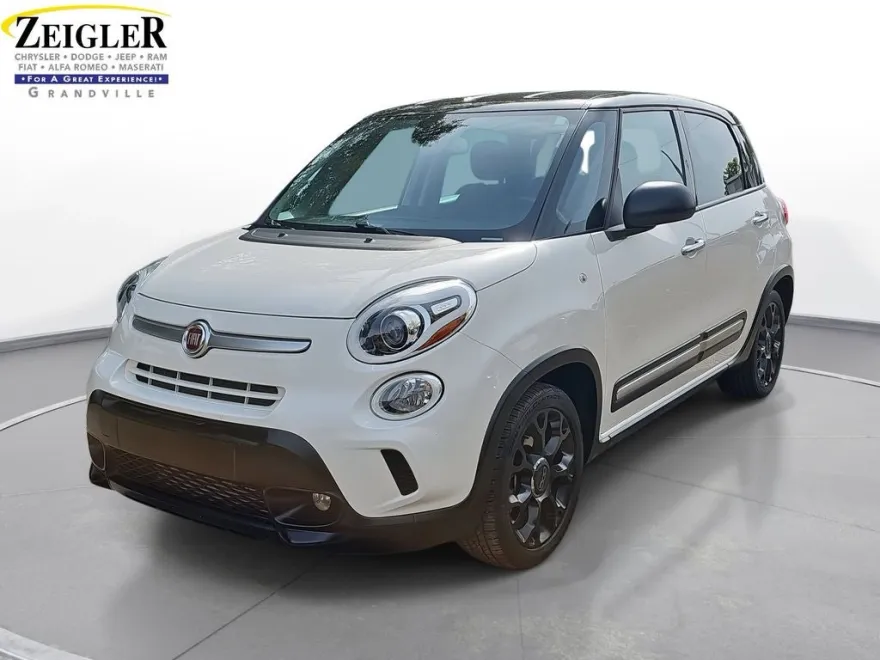 2015 Fiat 500L Trekking photo 1