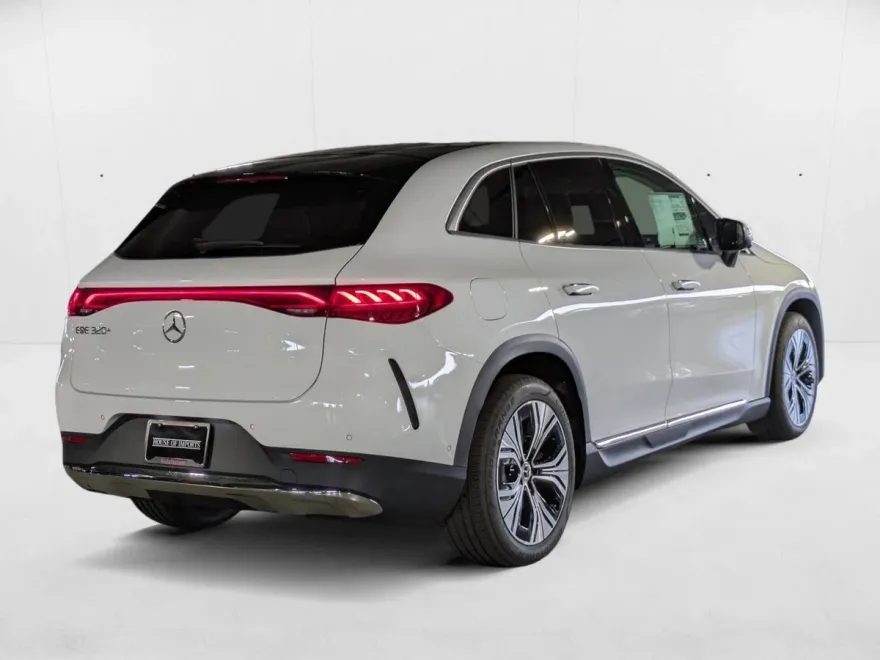 2026 Mercedes Benz EQE SUV photo 1