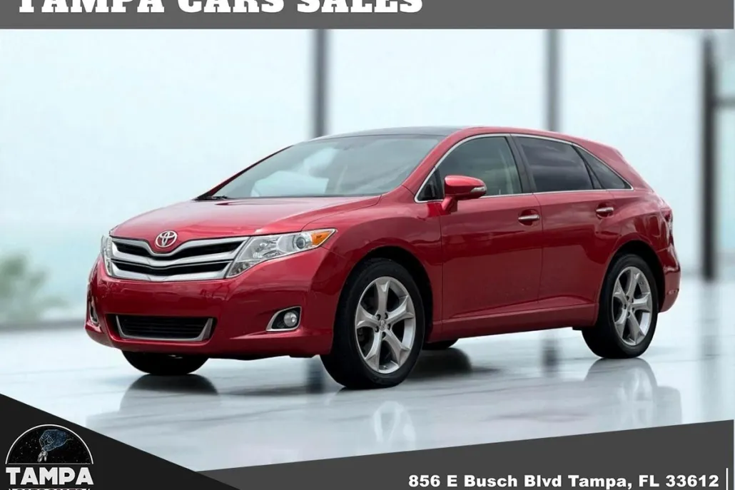 2013 Toyota Venza LE photo 1