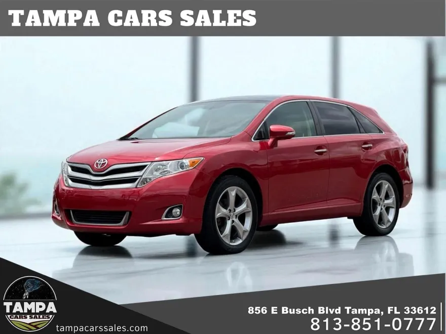 2013 Toyota Venza LE photo 1
