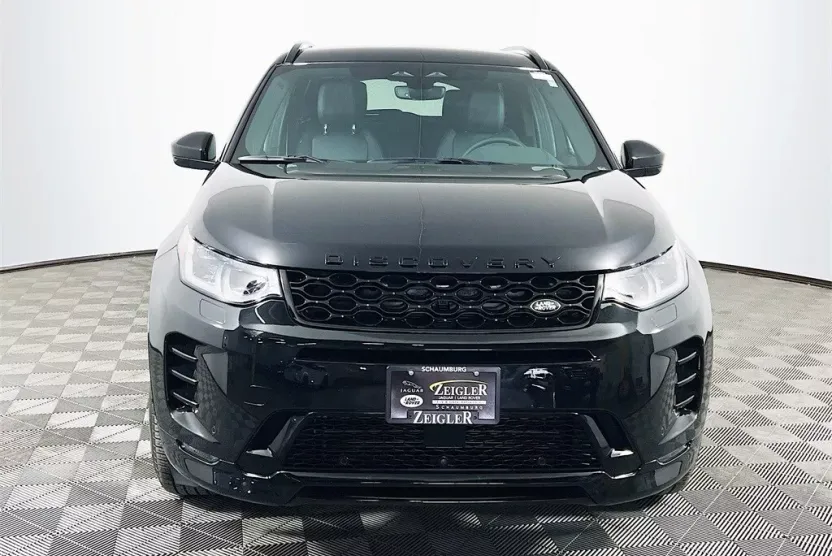 2025 Land Rover Discovery Sport Dynamic SE photo 1