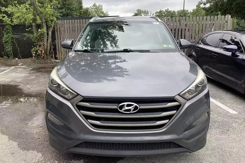 2016 Hyundai Tucson SE photo 1