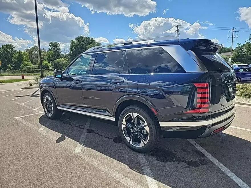 2026 Hyundai Palisade Limited photo 1
