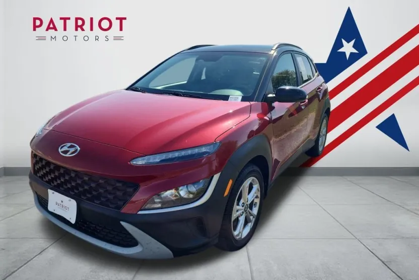 2022 Hyundai Kona SEL photo 1