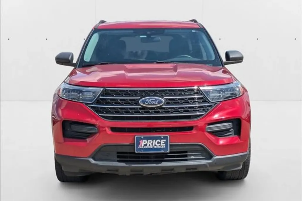 2020 Ford Explorer XLT photo 1