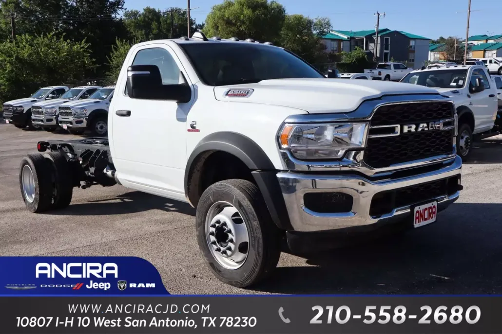 2024 Ram 5500 Tradesman photo 1