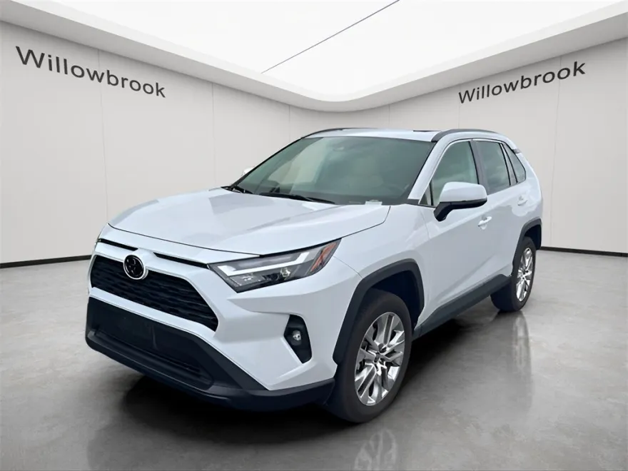 2025 Toyota RAV4 XLE Premium photo 1