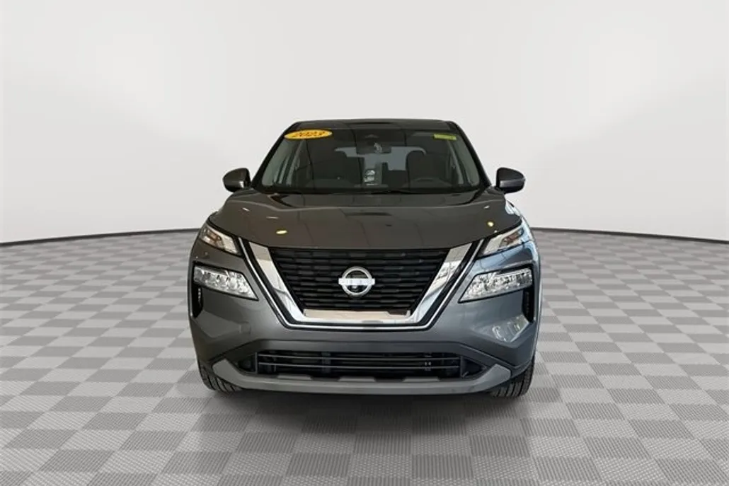 2023 Nissan Rogue SV photo 1