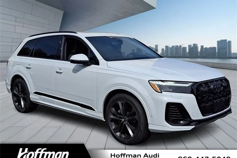 2025 Audi Q7 55 Premium Plus photo 1