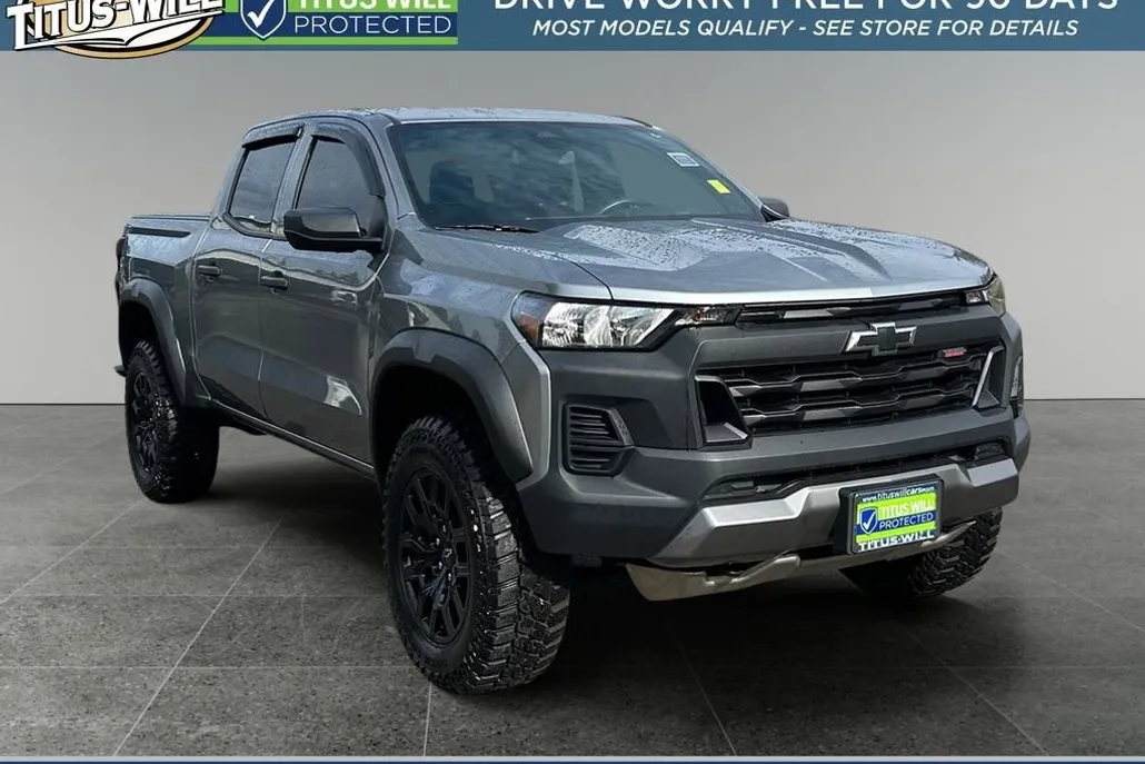 2023 Chevrolet Colorado Trail Boss photo 1