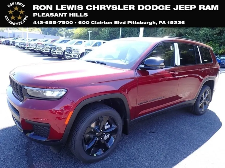 2025 Jeep Grand Cherokee Altitude photo 1
