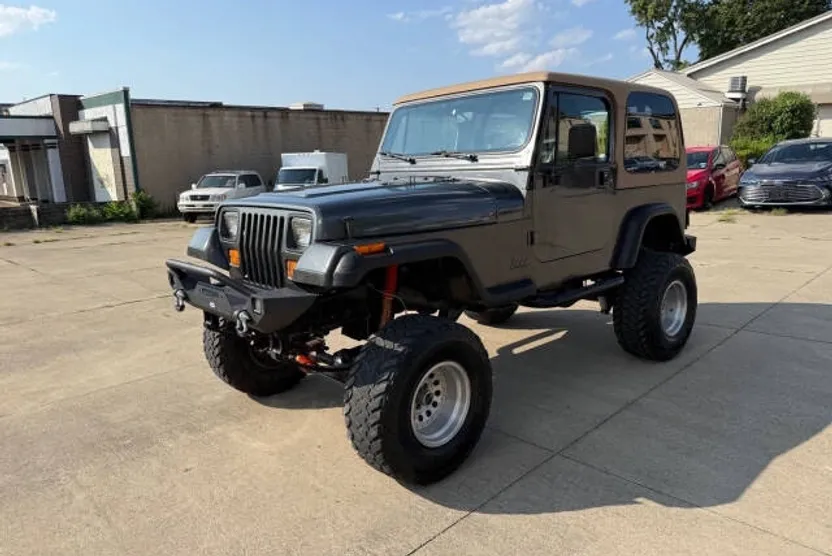 1995 Jeep Wrangler Rio Grande S photo 1