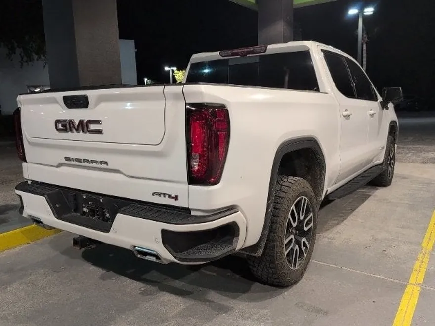 2024 Gmc Sierra 1500 AT4 photo 1