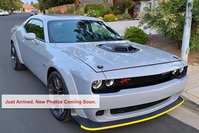 2022 Dodge Challenger R/T Scat Pack Widebody photo 1