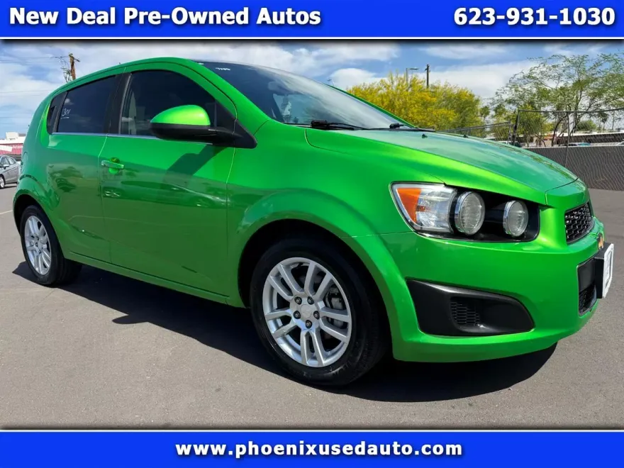2015 Chevrolet Sonic LT photo 1