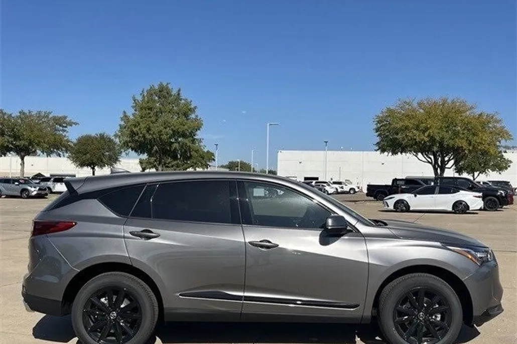 2025 Acura RDX photo 1