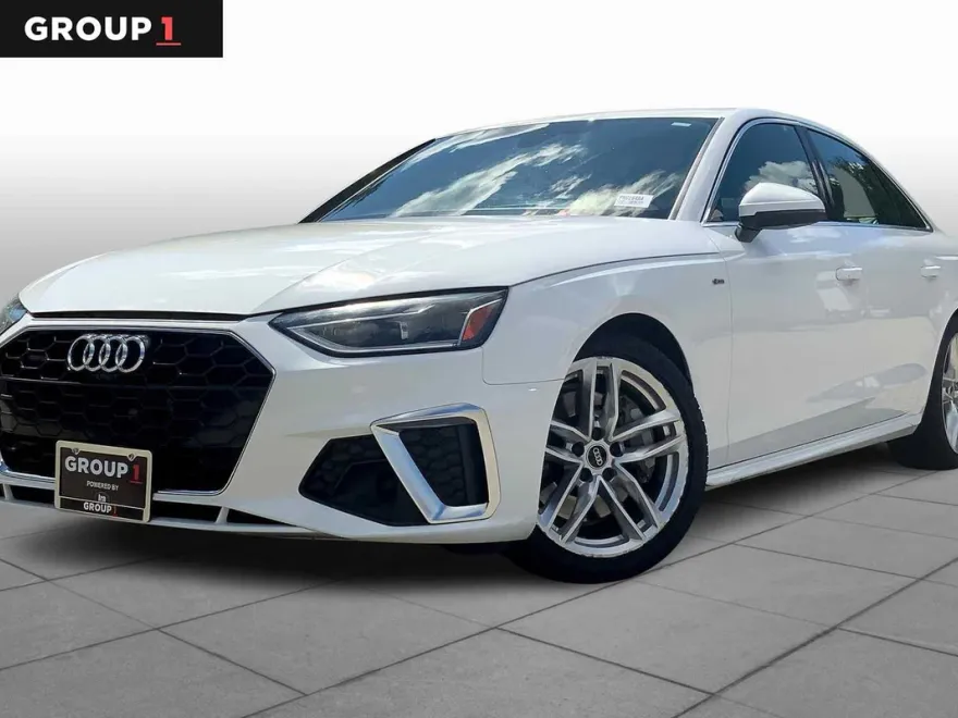 2023 Audi A4 S line Quattro Premium Plus photo 1