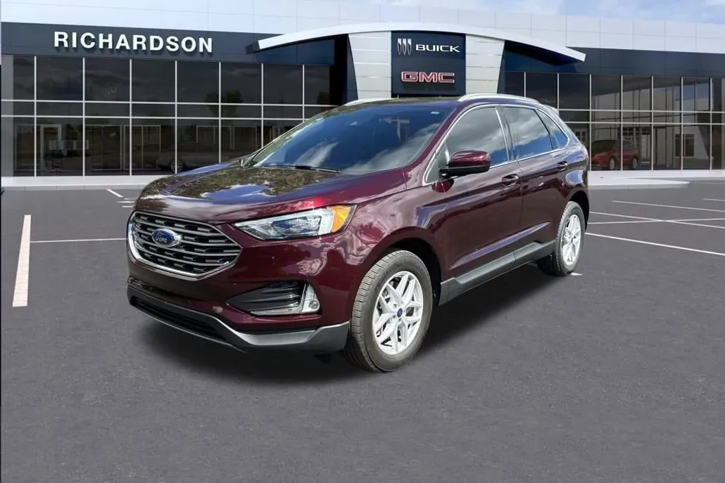 2022 Ford Edge SEL photo 1