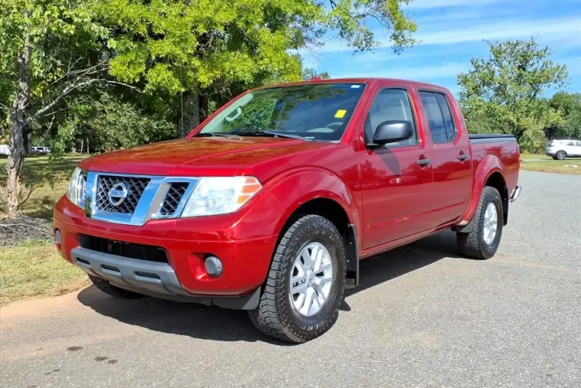2014 Nissan Frontier SV photo 1