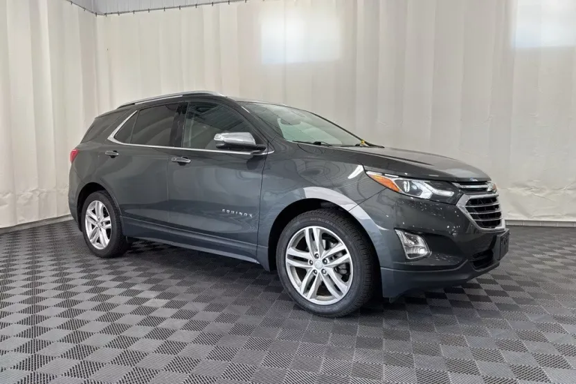 2020 Chevrolet Equinox Premier photo 1