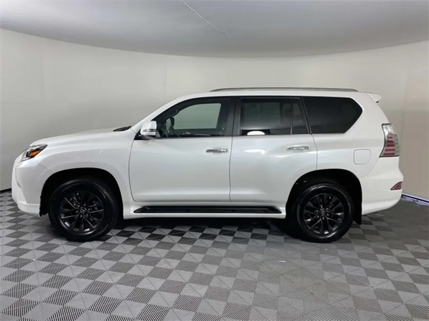 2023 Lexus GX 460 photo 1