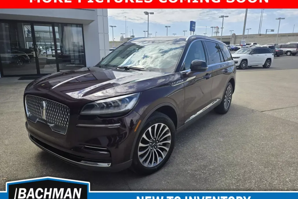 2023 Lincoln Aviator Standard photo 1