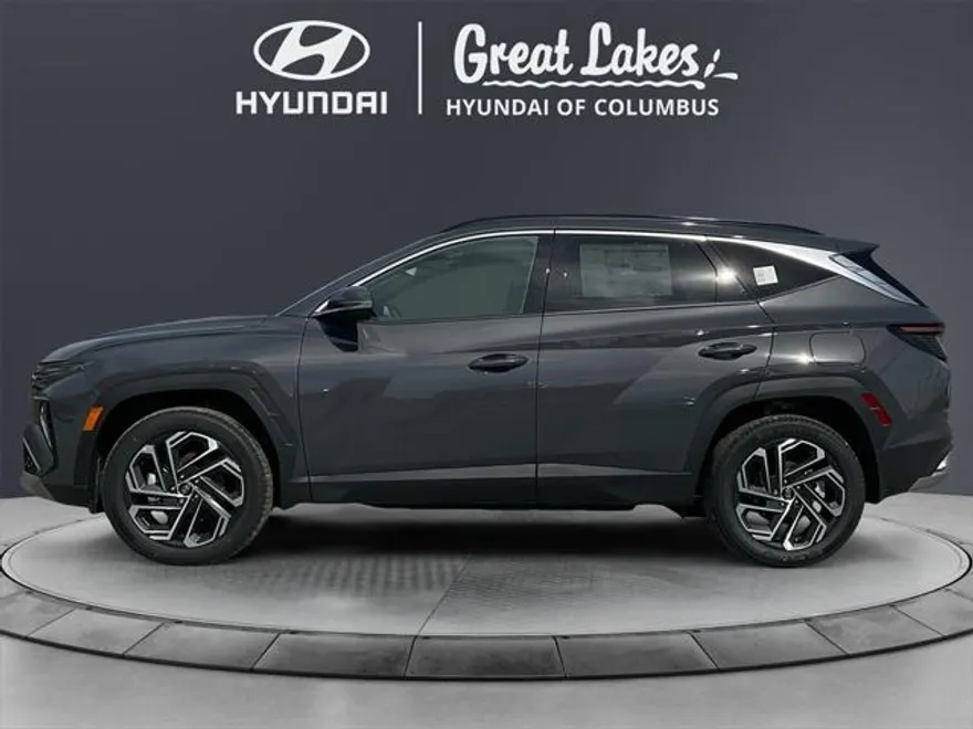 2025 Hyundai Tucson Limited photo 1